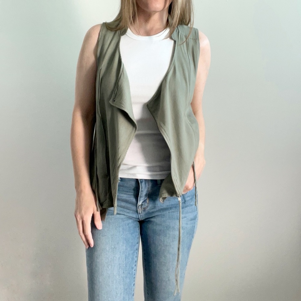 OLIVE & OAK olive green Moto Style Sleeveless Zipper Vest size XS